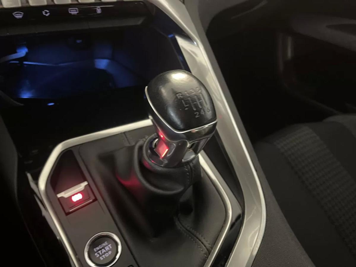 peugeot-3008-2022-diesel-1499cc