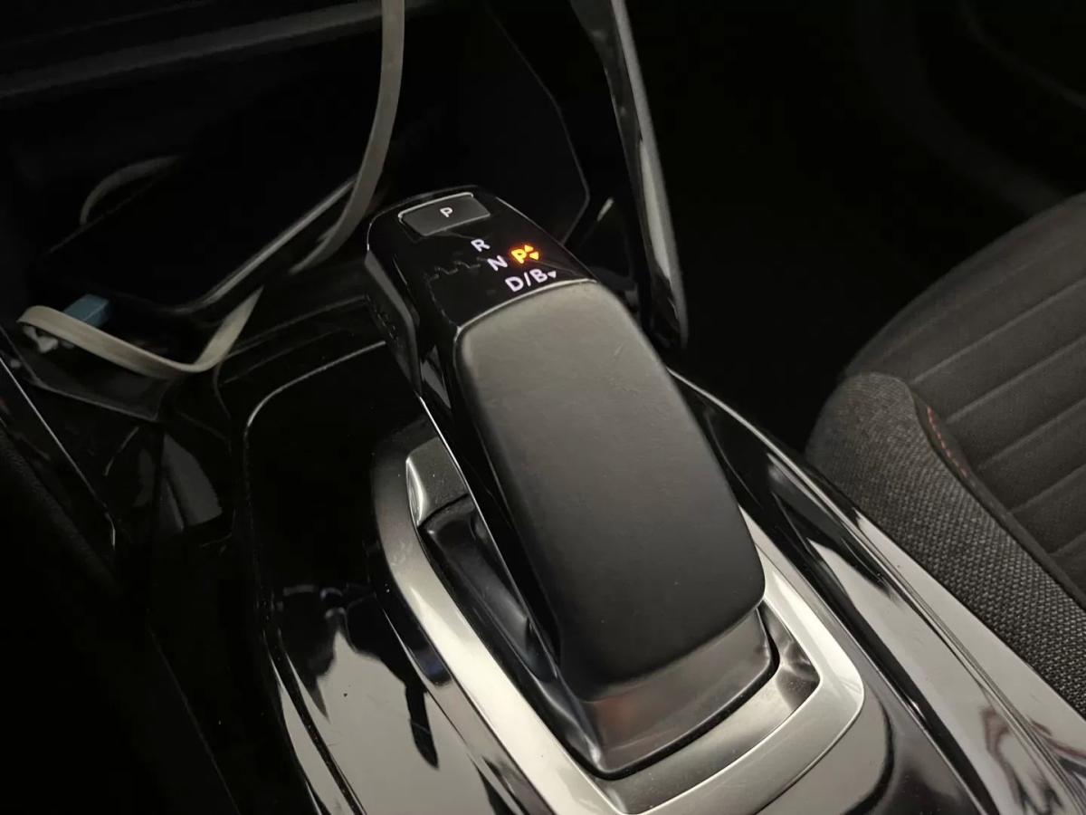 peugeot-2008-2022-eletrico-0cc
