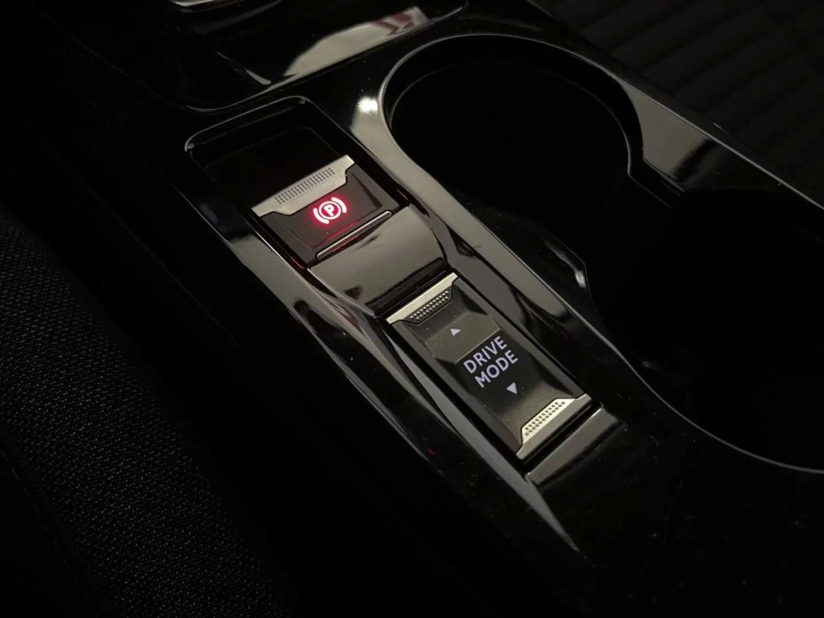 peugeot-2008-2022-eletrico-0cc