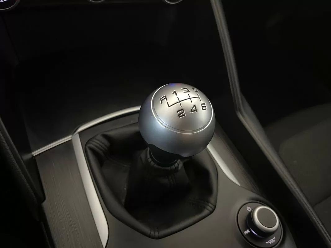 alfa-romeo-giulia-2016-diesel-2143cc
