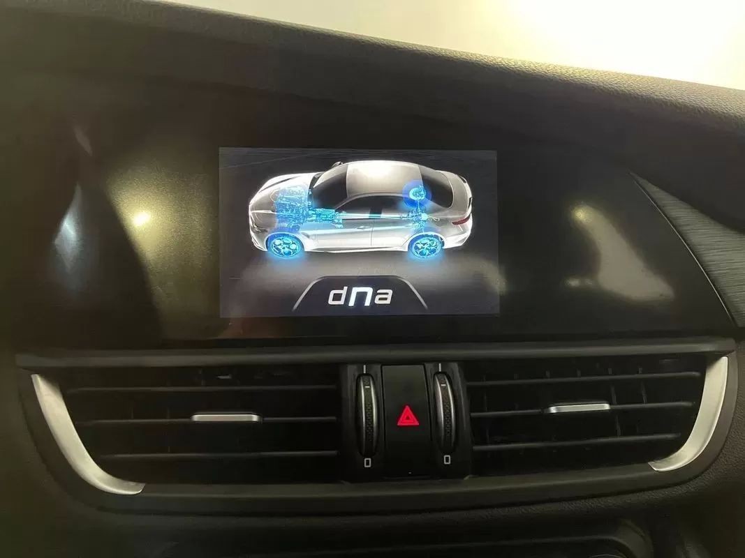 alfa-romeo-giulia-2016-diesel-2143cc