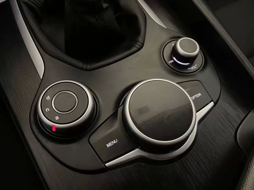 alfa-romeo-giulia-2016-diesel-2143cc