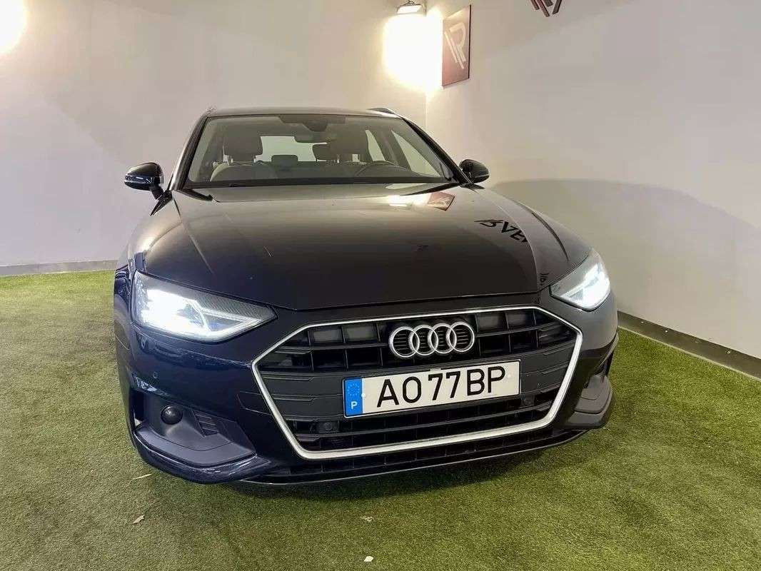 audi-a4-avant-2022-diesel-1968cc
