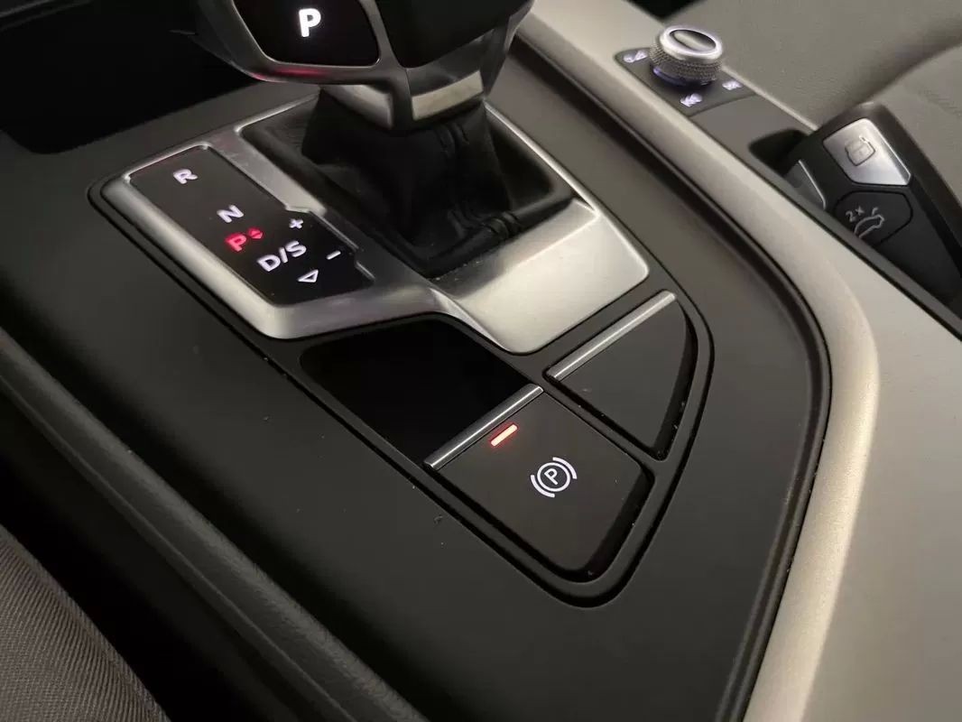 audi-a4-avant-2022-diesel-1968cc