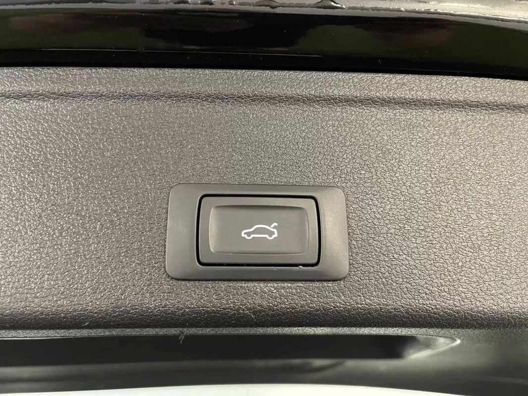 audi-a4-avant-2022-diesel-1968cc