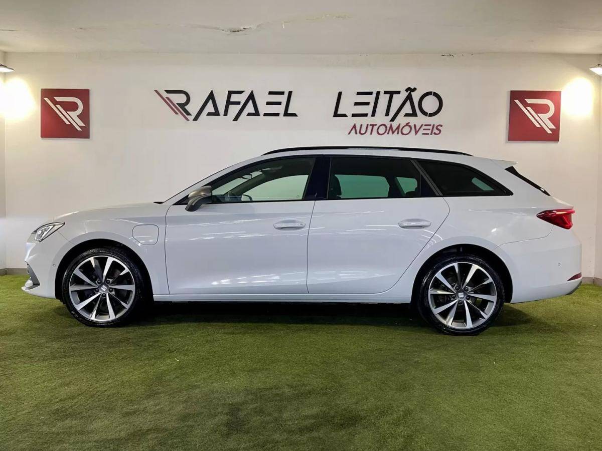 seat-leon-st-2021-hibrido-1395cc