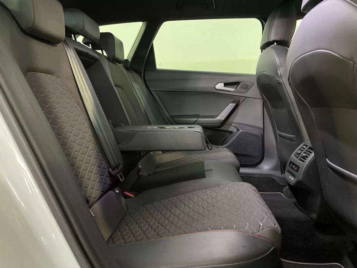 seat-leon-st-2021-hibrido-1395cc