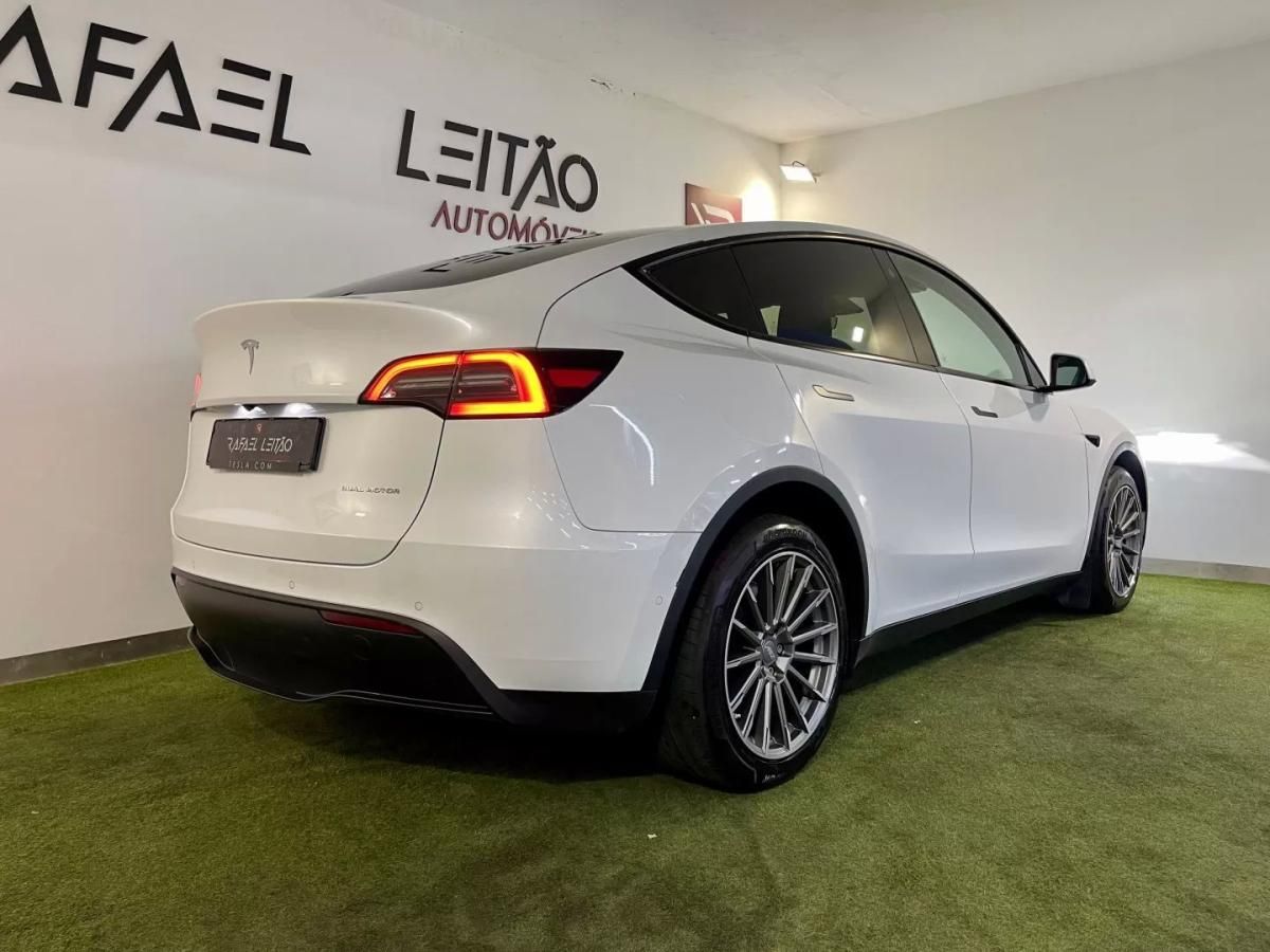 tesla-model-y-2022-eletrico-0cc