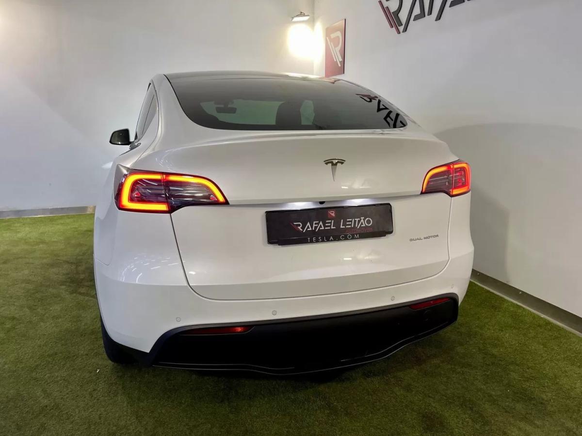 tesla-model-y-2022-eletrico-0cc