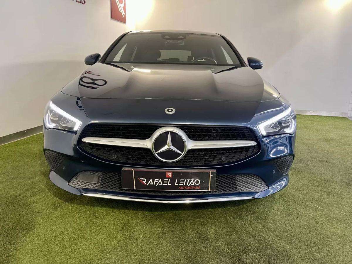 mercedes-benz-cla-2022-hibrido-1332cc