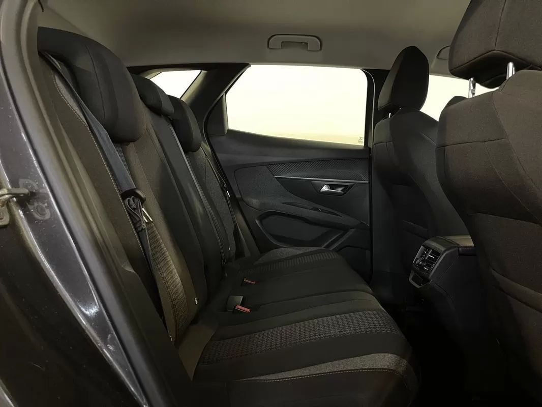 peugeot-3008-2022-diesel-1499cc