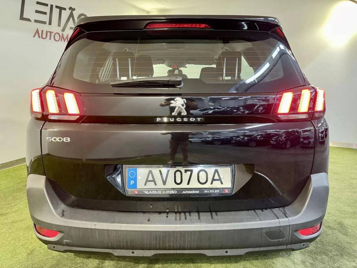 peugeot-5008-2022-diesel-1499cc
