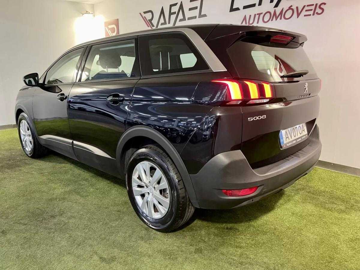 peugeot-5008-2022-diesel-1499cc