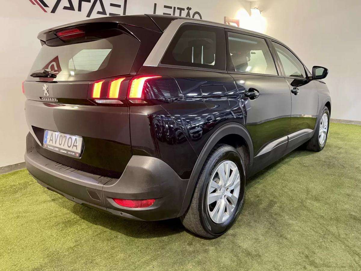 peugeot-5008-2022-diesel-1499cc