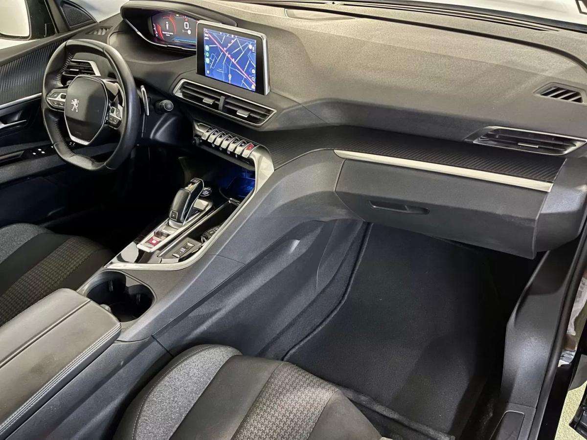 peugeot-5008-2022-diesel-1499cc