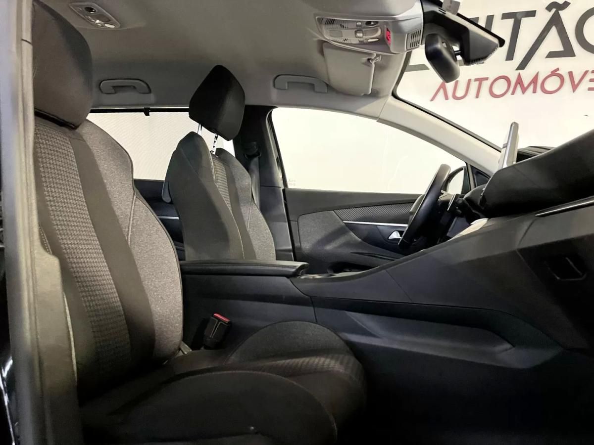peugeot-5008-2022-diesel-1499cc