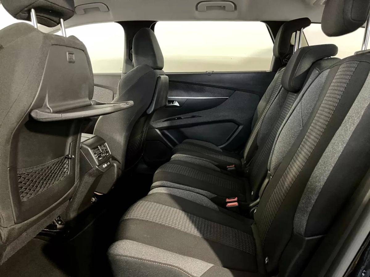 peugeot-5008-2022-diesel-1499cc