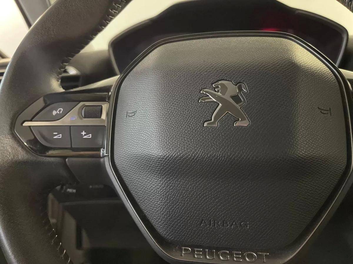 peugeot-2008-2021-gasolina-1199cc