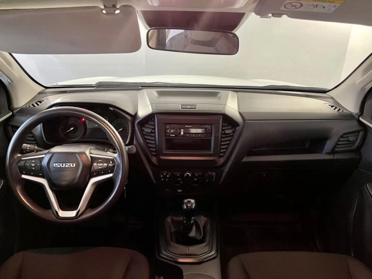 isuzu-d-max-2023-diesel-1898cc