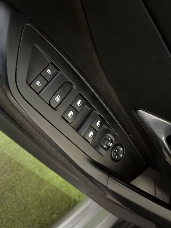 peugeot-308-sw-2022-diesel-1499cc