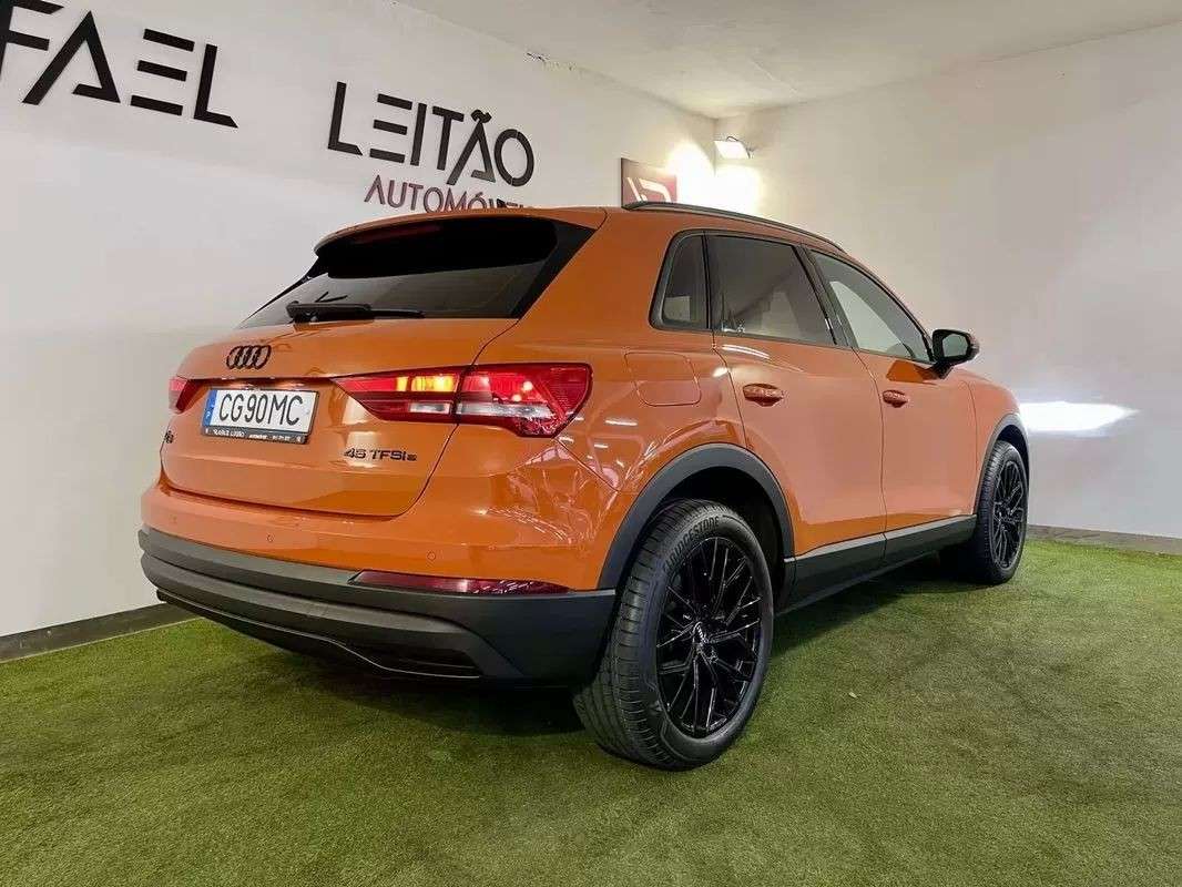 audi-q3-2022-hibrido-1395cc
