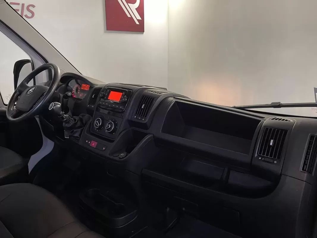 opel-movano-2023-diesel-2179cc