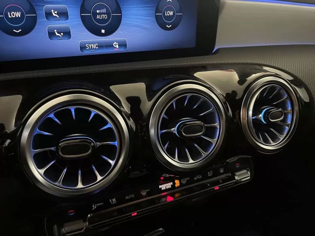 mercedes-benz-cla-2025-hibrido-1332cc