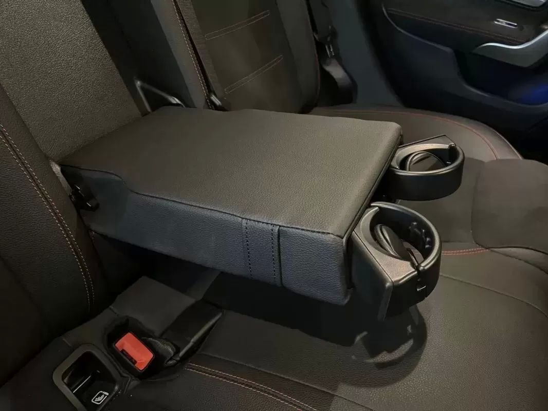 mercedes-benz-cla-2025-hibrido-1332cc