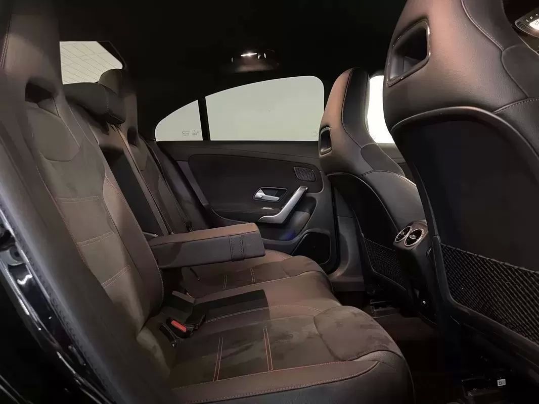 mercedes-benz-cla-2025-hibrido-1332cc