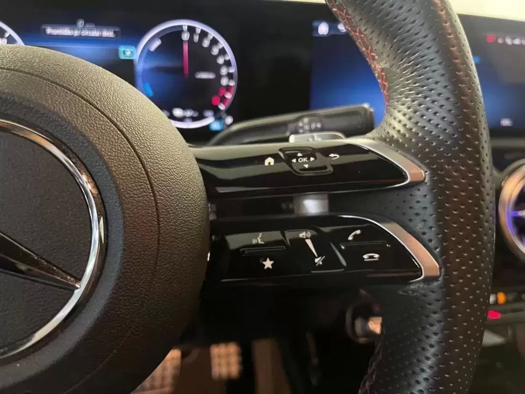 mercedes-benz-cla-2025-hibrido-1332cc