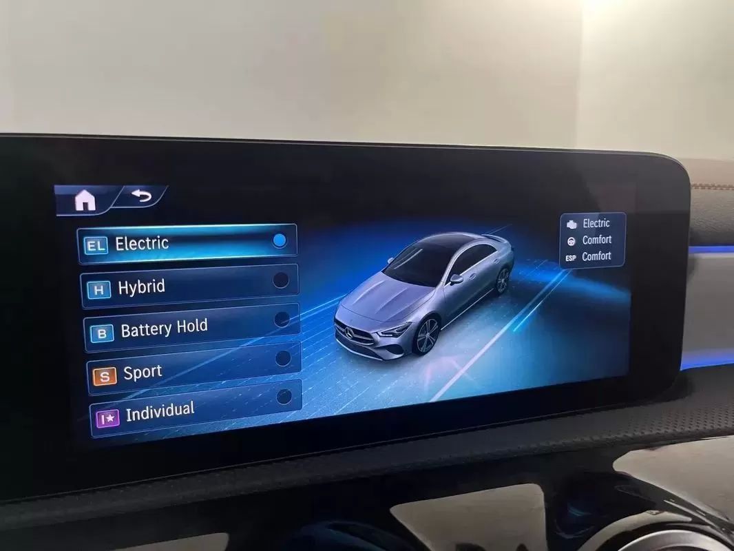 mercedes-benz-cla-2025-hibrido-1332cc