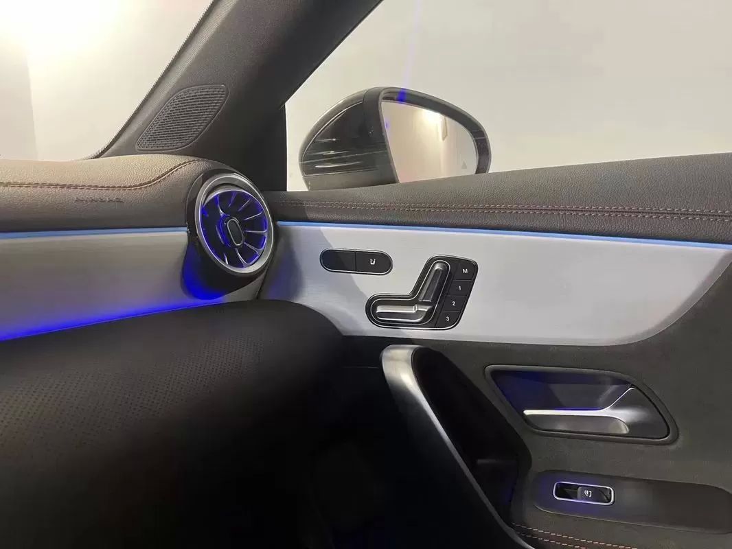 mercedes-benz-cla-2025-hibrido-1332cc