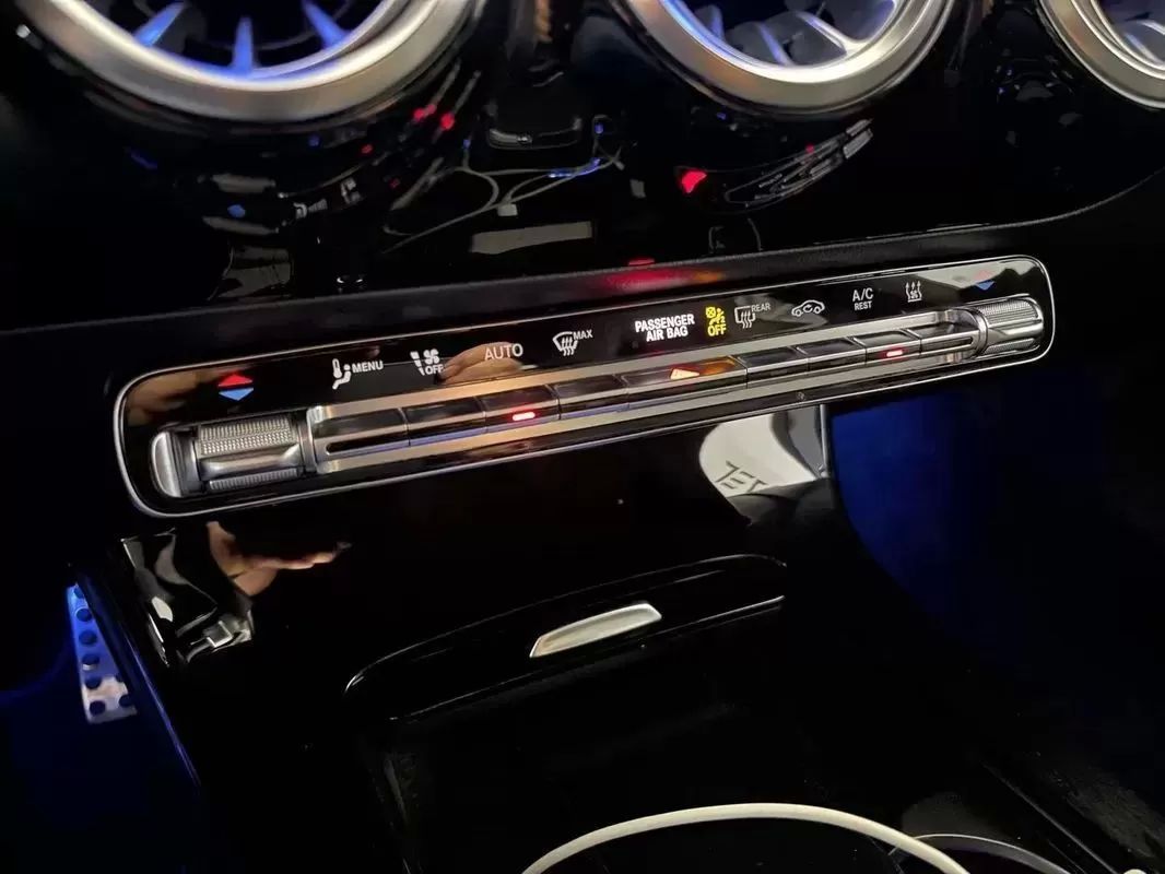 mercedes-benz-cla-2025-hibrido-1332cc