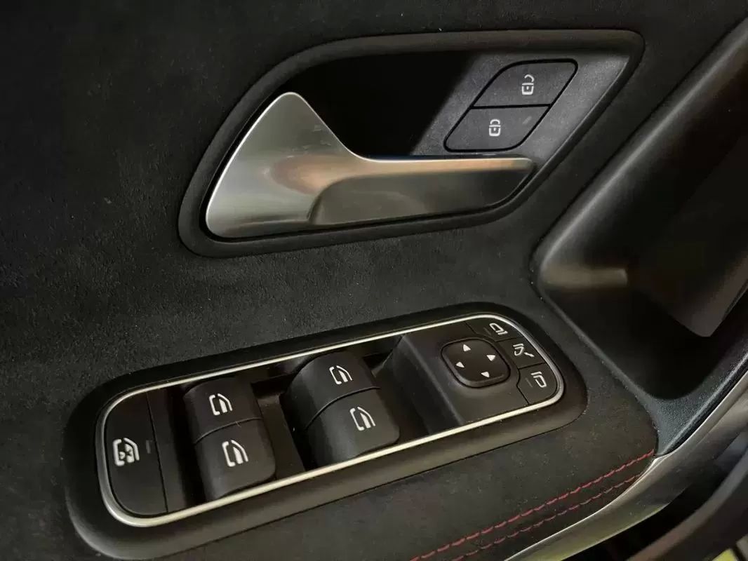 mercedes-benz-cla-2025-hibrido-1332cc