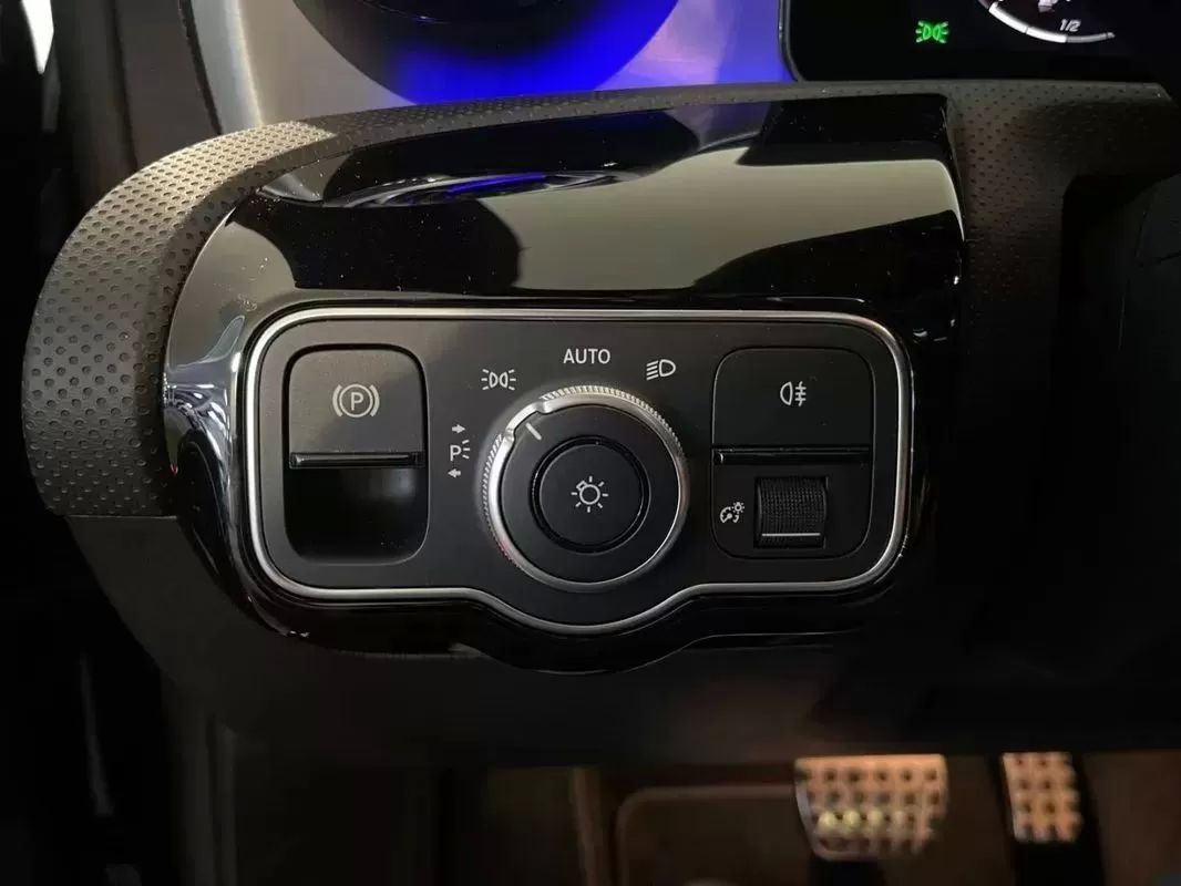 mercedes-benz-cla-2025-hibrido-1332cc