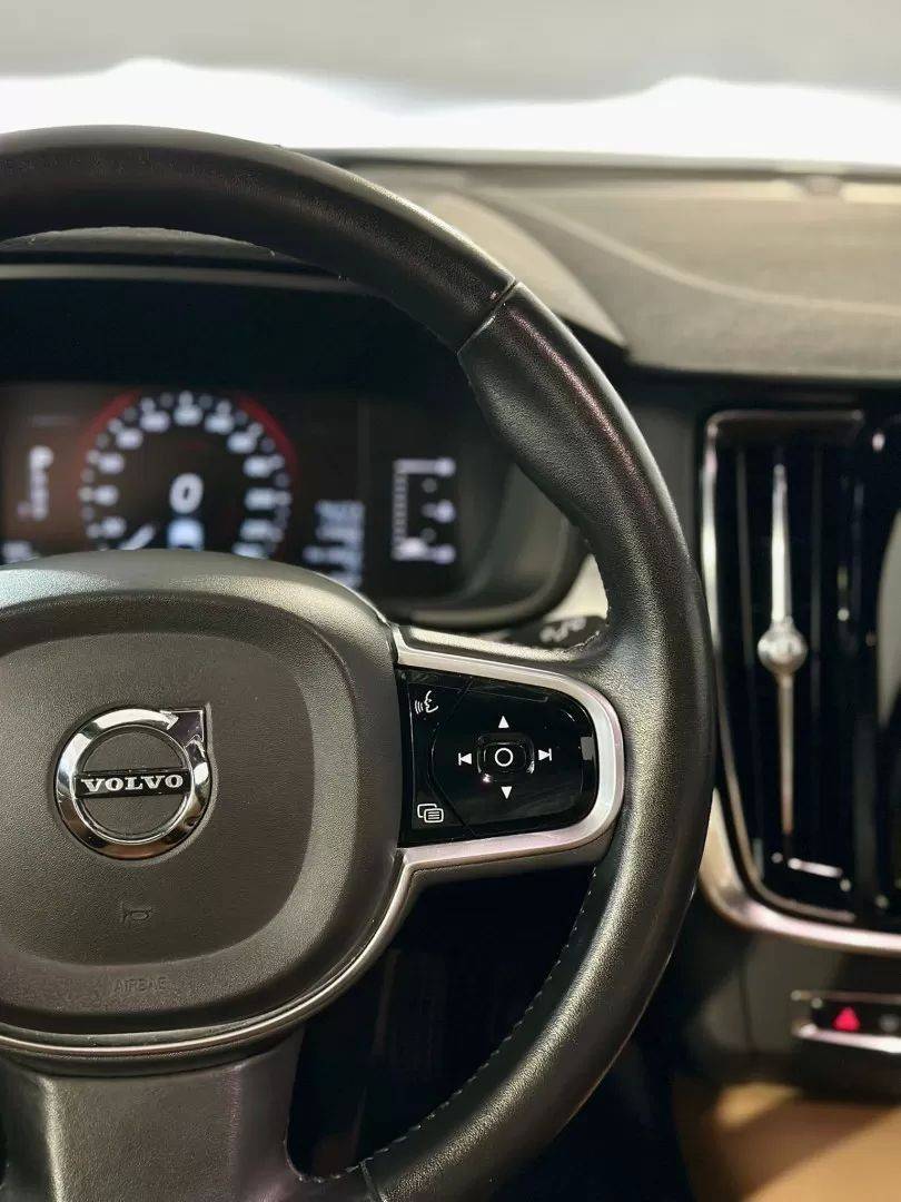 volvo-v90-2017-diesel-1969cc