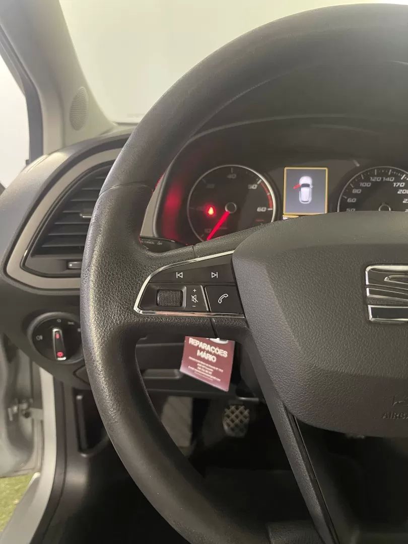 seat-leon-2013-diesel-1598cc