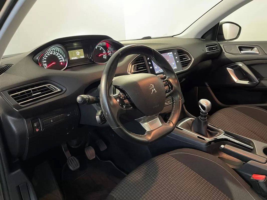 peugeot-308-sw-2019-diesel-1499cc