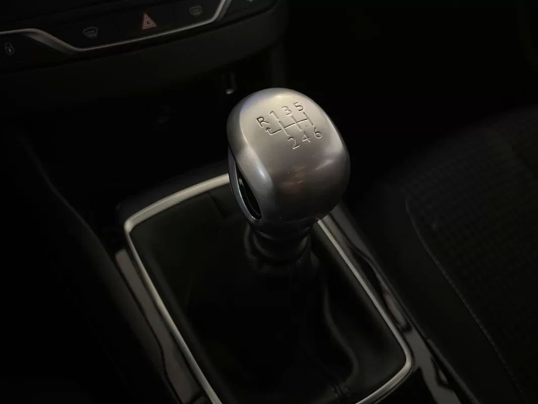 peugeot-308-sw-2019-diesel-1499cc