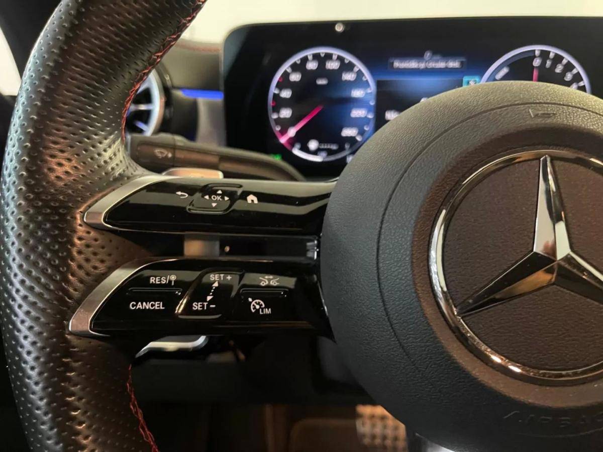 mercedes-benz-cla-2025-hibrido-1332cc