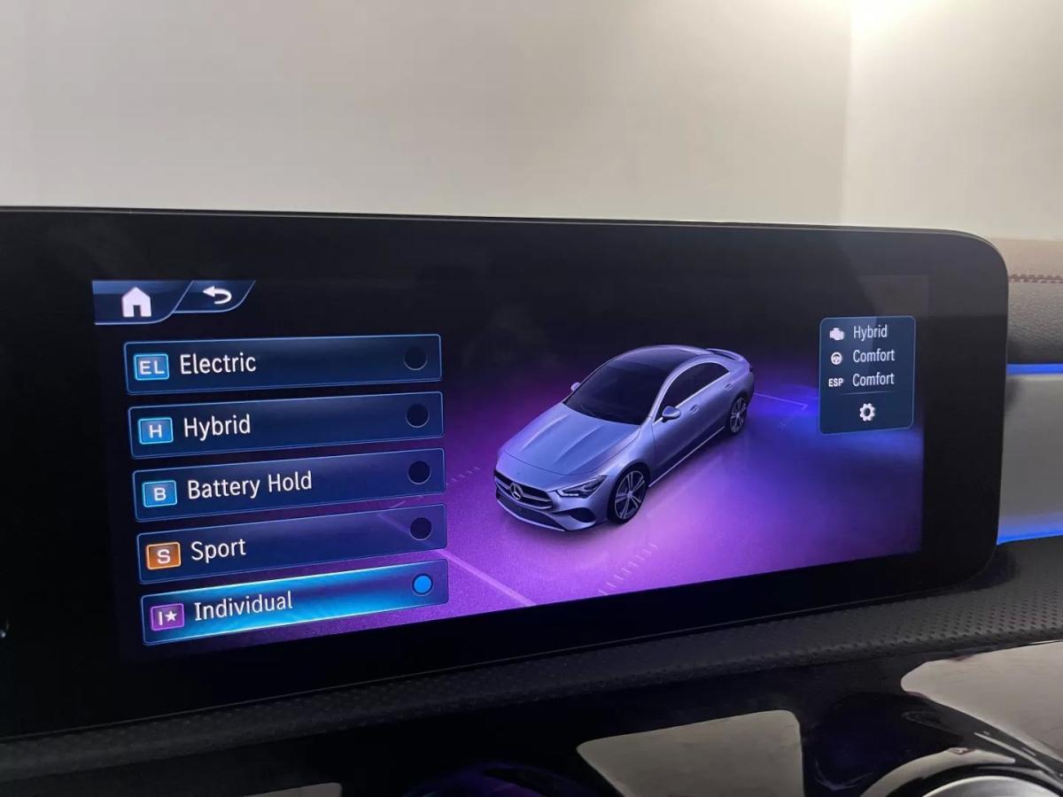 mercedes-benz-cla-2025-hibrido-1332cc