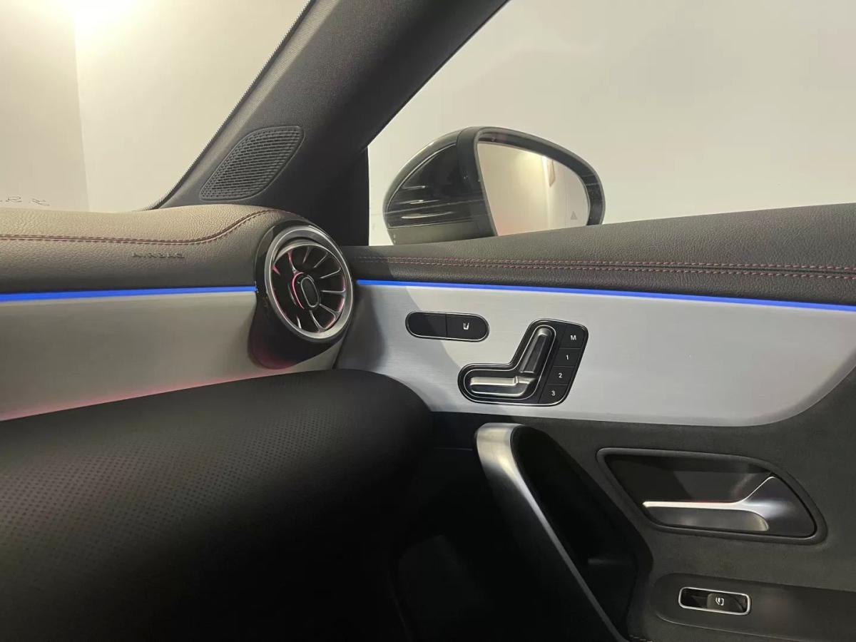 mercedes-benz-cla-2025-hibrido-1332cc
