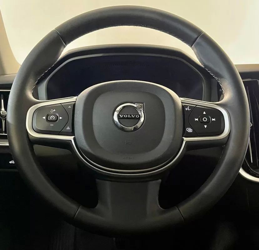 volvo-v60-2025-hibrido-1969cc