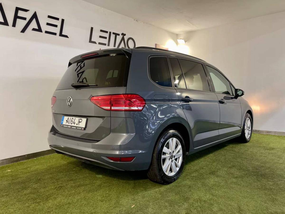 volkswagen-touran-2021-diesel-1968cc