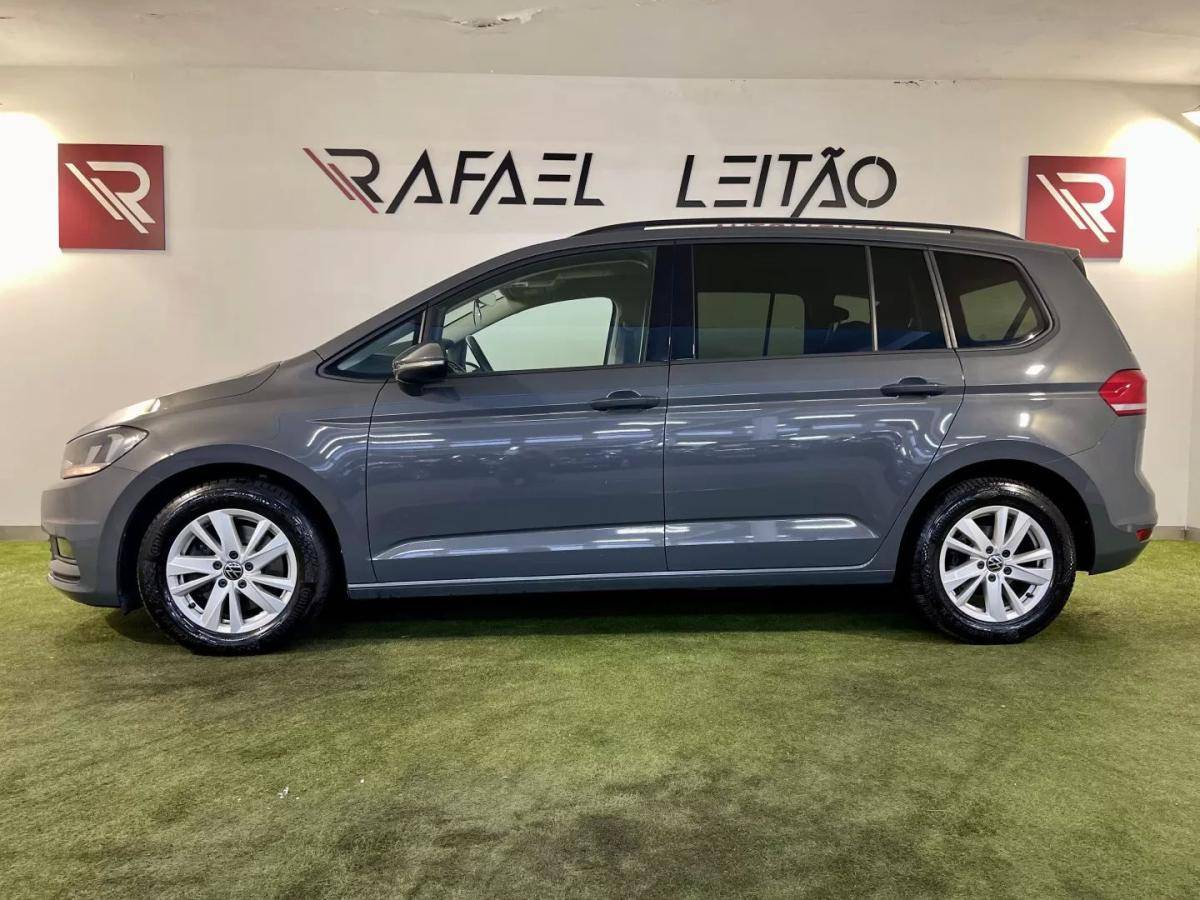 volkswagen-touran-2021-diesel-1968cc