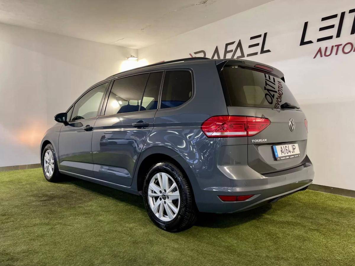 volkswagen-touran-2021-diesel-1968cc