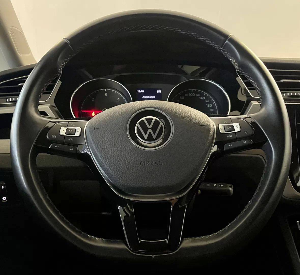 volkswagen-touran-2021-diesel-1968cc
