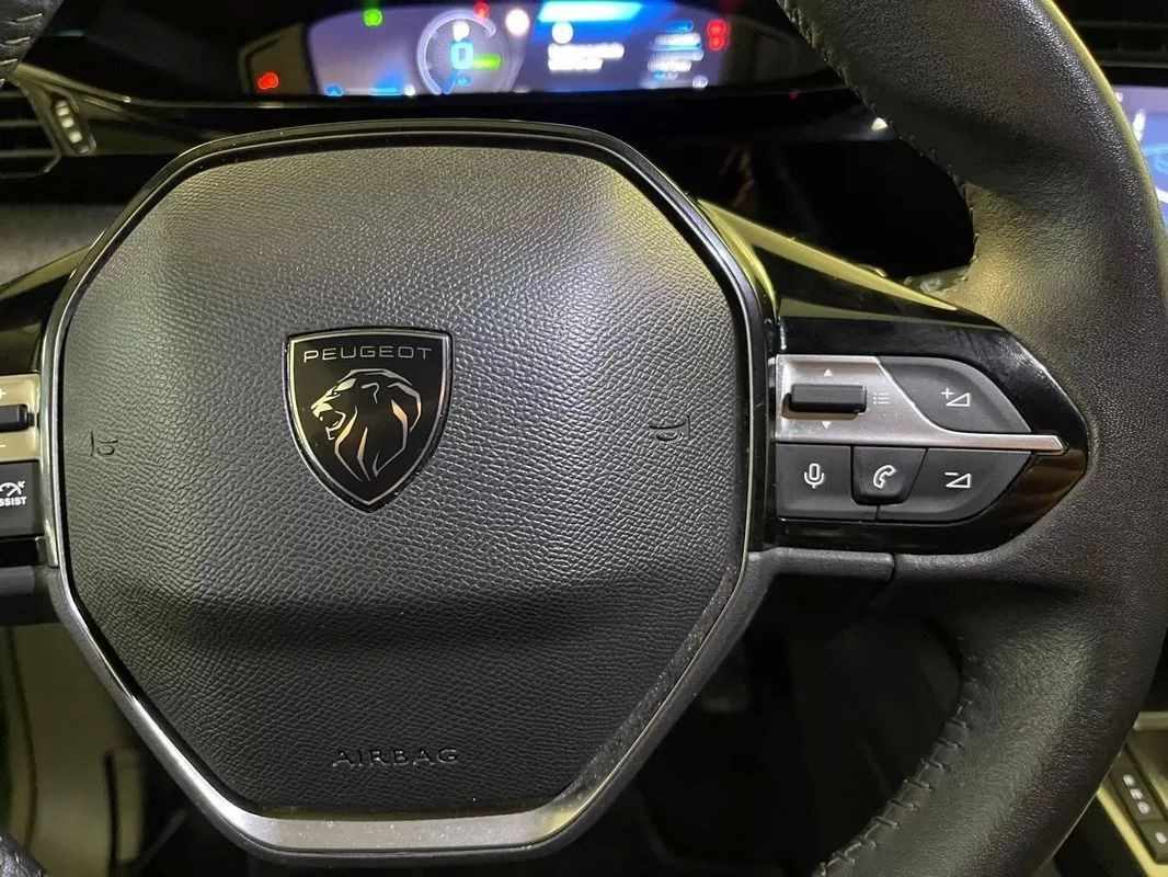 peugeot-308-2022-hibrido-a-gasolina-1598cc