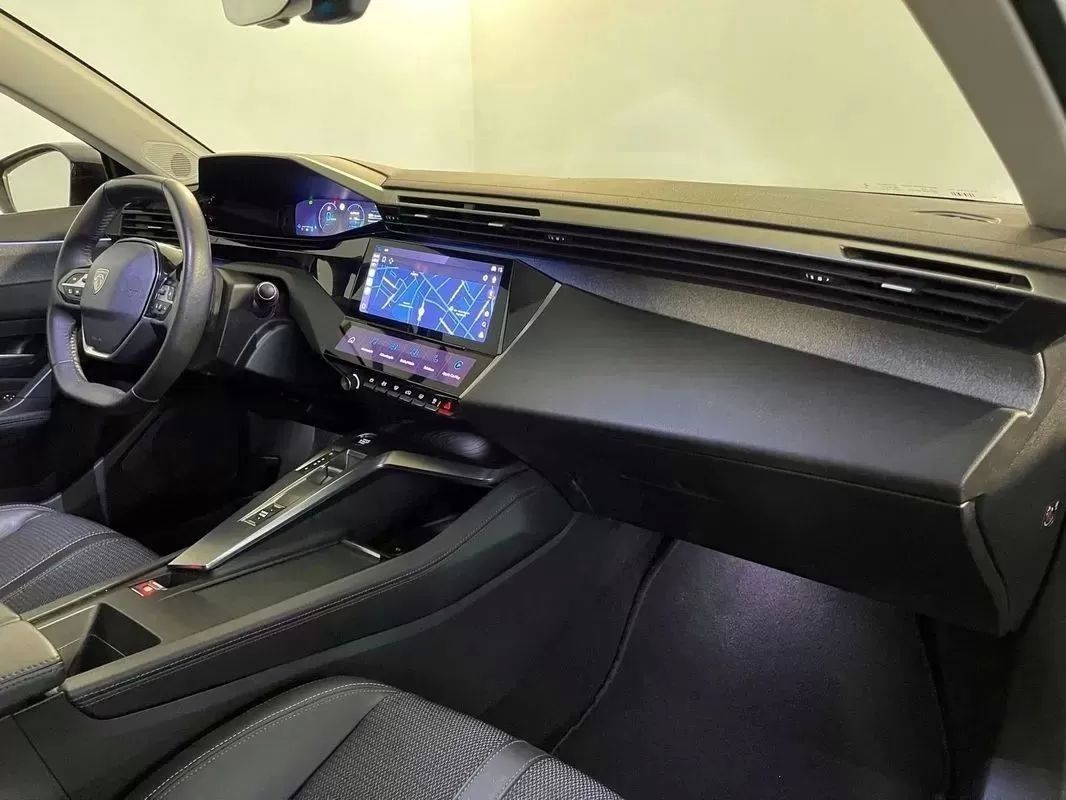 peugeot-308-2022-hibrido-a-gasolina-1598cc