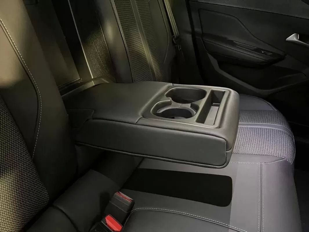 peugeot-308-2022-hibrido-a-gasolina-1598cc